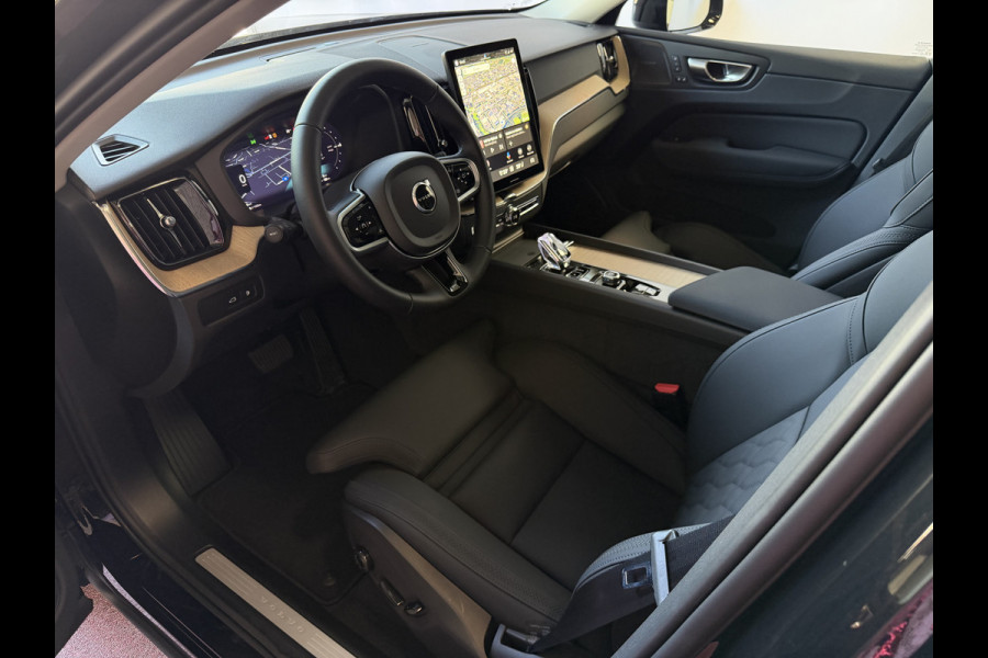 Volvo XC60 2.0 T8 455PK AWD PLUS DARK NIEUWE AUTO HARMAN KARDON 360.CAM STOEL/STUUR VERW LEER