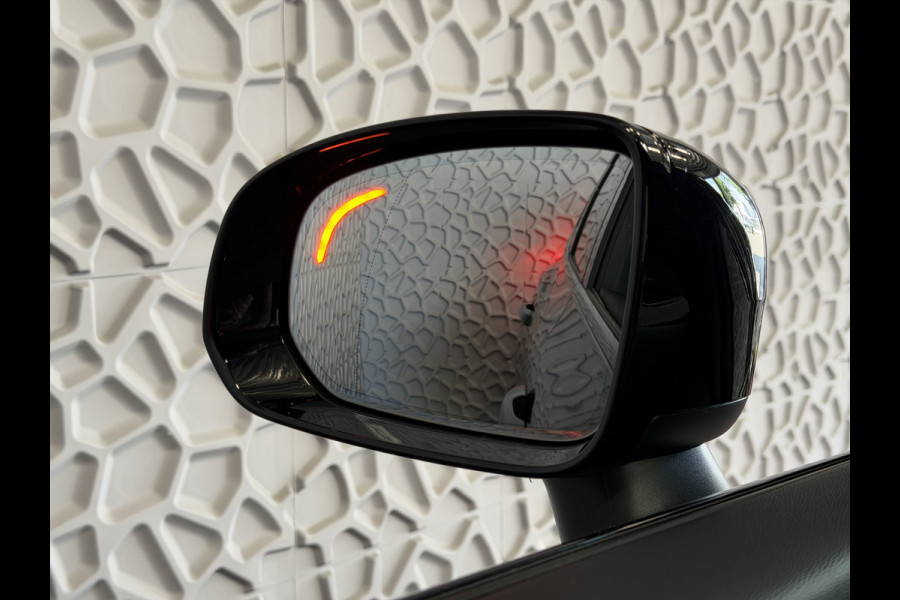 Volvo XC60 2.0 T8 455PK AWD PLUS DARK NIEUWE AUTO HARMAN KARDON 360.CAM STOEL/STUUR VERW LEER