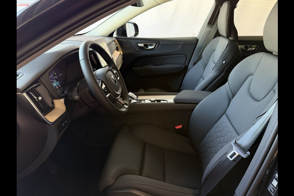 Volvo XC60 2.0 T8 455PK AWD PLUS DARK NIEUWE AUTO HARMAN KARDON 360.CAM STOEL/STUUR VERW LEER