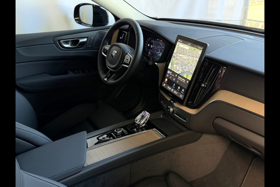 Volvo XC60 2.0 T8 455PK AWD PLUS DARK NIEUWE AUTO HARMAN KARDON 360.CAM STOEL/STUUR VERW LEER