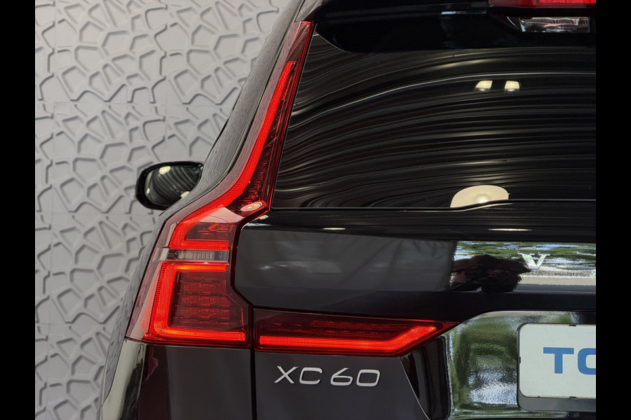 Volvo XC60 2.0 T8 455PK AWD PLUS DARK NIEUWE AUTO HARMAN KARDON 360.CAM STOEL/STUUR VERW LEER