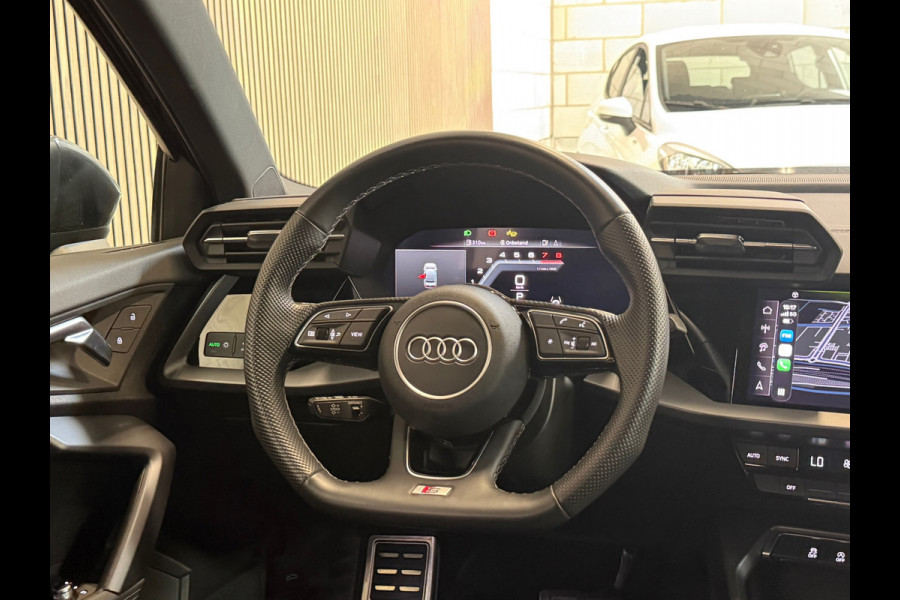 Audi A3 LIMOUSINE 35 TFSI S edition Automaat|Navi|Carplay