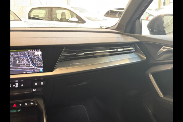 Audi A3 LIMOUSINE 35 TFSI S edition Automaat|Navi|Carplay