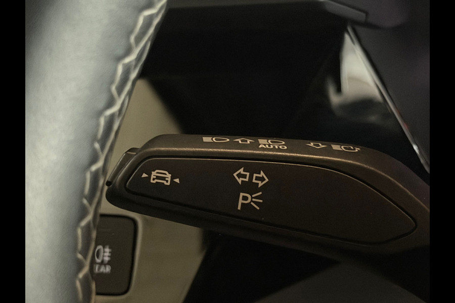 Audi A3 LIMOUSINE 35 TFSI S edition Automaat|Navi|Carplay