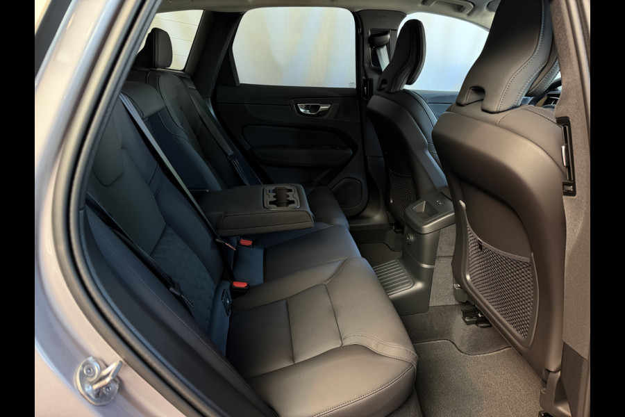 Volvo XC60 2.0 T8 455PK AWD PLUS DARK NIEUWE AUTO HARMAN KARDON 360.CAM STOEL/STUUR VERW LEER