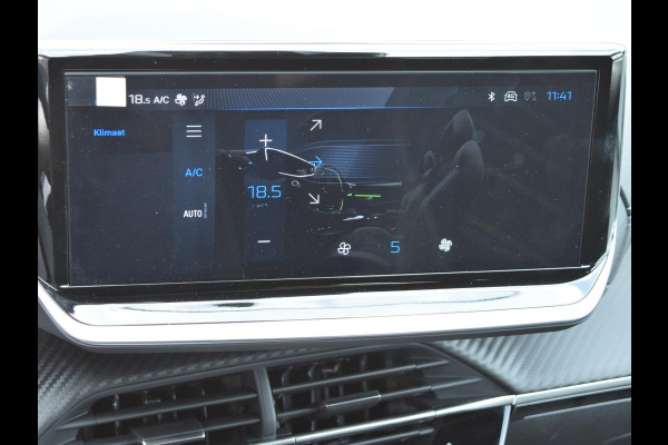 Peugeot 208 1.2 Hybrid 145 e-DCS6 GT adaptief cruise control l stoel verwarming l navigatie l Apple Carplay/Android Auto