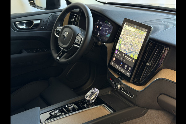 Volvo XC60 2.0 T8 455PK AWD PLUS DARK NIEUWE AUTO HARMAN KARDON 360.CAM STOEL/STUUR VERW LEER