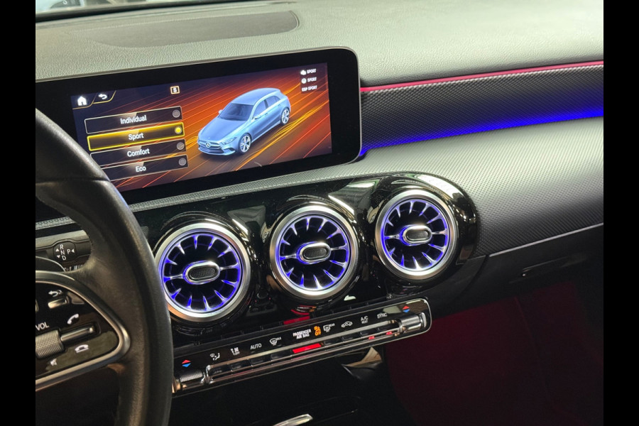 Mercedes-Benz A-Klasse 200 Advantage | Camera | Carplay | Sfeerverlichting | Parkeersensoren | NAP