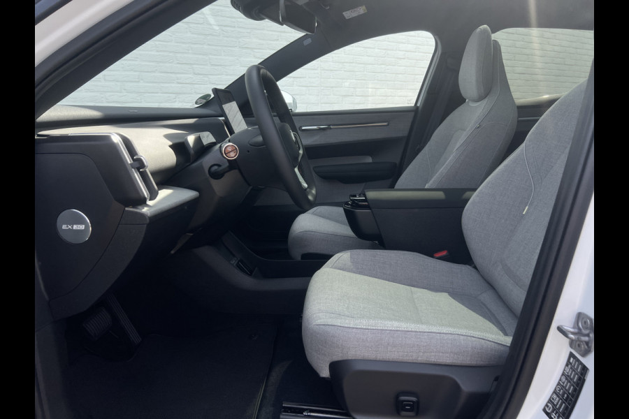 Volvo EX30 Single Motor Extended Range Ultra 69 kWh | 22 kW lader | Pano | Harman Kardon | 360 Camera 7 | Winter Pack