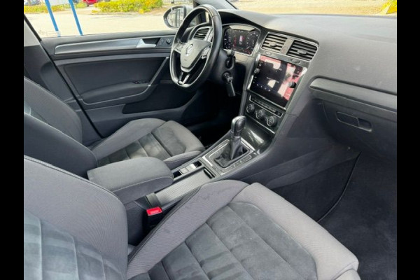 Volkswagen Golf 1.5 TSI 130pk 5deurs Comfortline Business Automaat Airco/ECC,Navi,Panoramadak,Virtueel Cockpit
