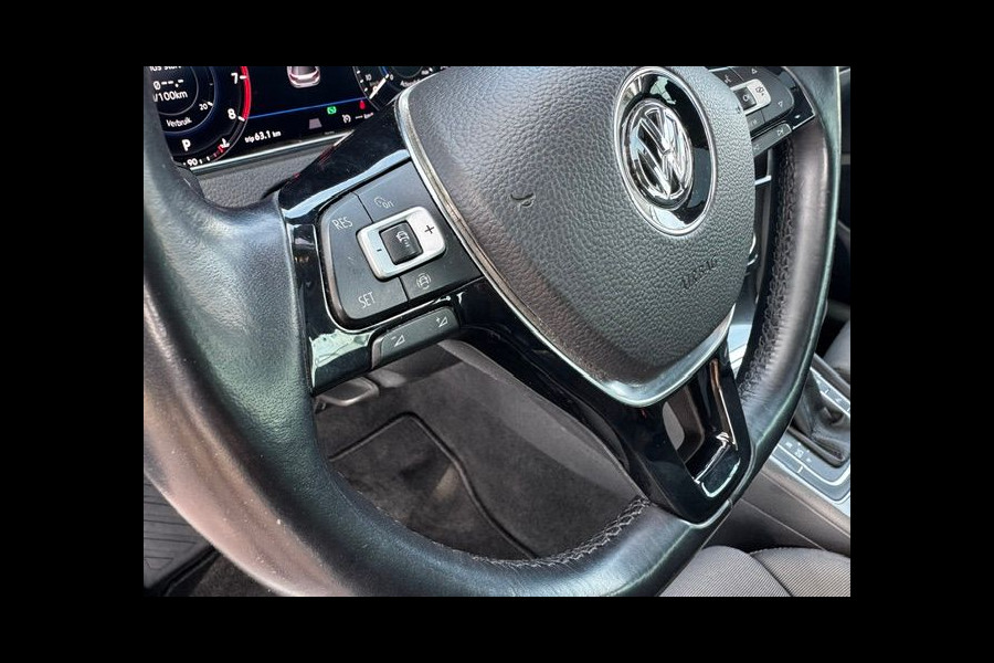 Volkswagen Golf 1.5 TSI 130pk 5deurs Comfortline Business Automaat Airco/ECC,Navi,Panoramadak,Virtueel Cockpit