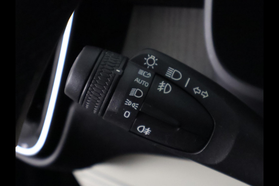 Volvo XC40 1.5 T4 PLUG IN HYB AUTOMAAT INSCRIPTION GAR. 2032* NAVIGATIE.LEDER.CAMERA.
