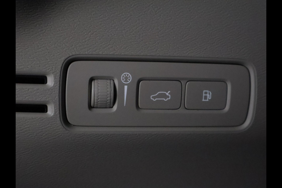 Volvo XC40 1.5 T4 PLUG IN HYB AUTOMAAT INSCRIPTION GAR. 2032* NAVIGATIE.LEDER.CAMERA.