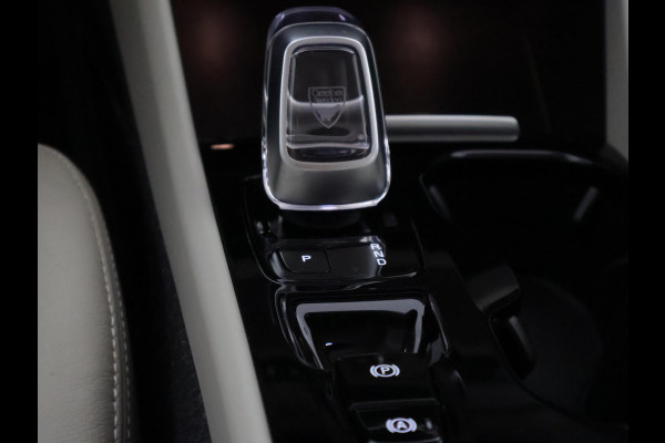 Volvo XC40 1.5 T4 PLUG IN HYB AUTOMAAT INSCRIPTION GAR. 2032* NAVIGATIE.LEDER.CAMERA.