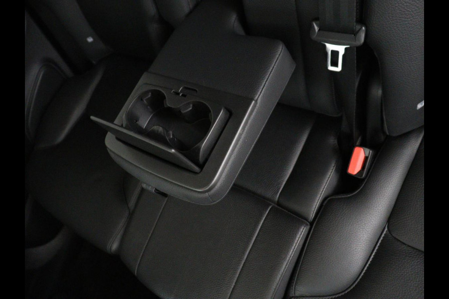 Volvo XC90 2.0 T8 Plug-in hybrid AWD Plus Bright t | SOH 99,4 | Trekhaak | 360 camera | 7Pers. | Stoel & Stuurverwarming | Harman Kardon | Adaptive cruise | Pilot assist | DAB+ | Bluetooth | Carplay
