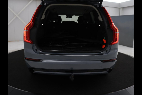 Volvo XC90 2.0 T8 Plug-in hybrid AWD Plus Bright t | SOH 99,4 | Trekhaak | 360 camera | 7Pers. | Stoel & Stuurverwarming | Harman Kardon | Adaptive cruise | Pilot assist | DAB+ | Bluetooth | Carplay