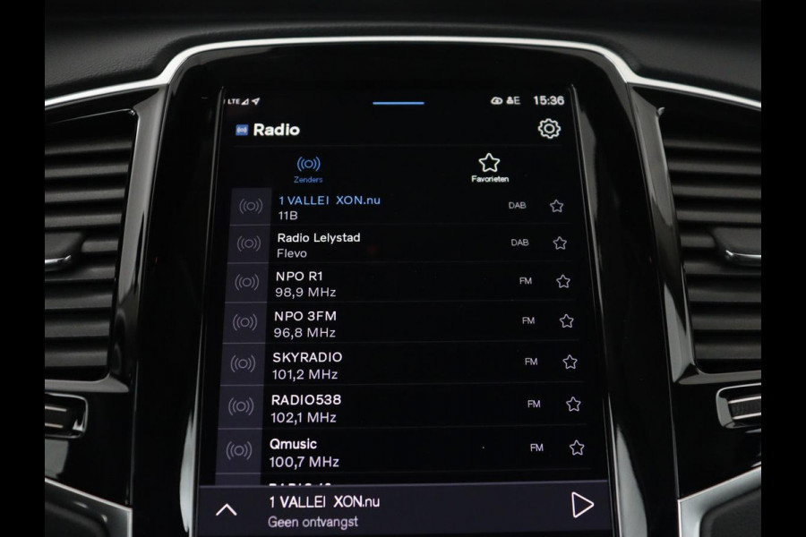 Volvo XC90 2.0 T8 Plug-in hybrid AWD Plus Bright t | SOH 99,4 | Trekhaak | 360 camera | 7Pers. | Stoel & Stuurverwarming | Harman Kardon | Adaptive cruise | Pilot assist | DAB+ | Bluetooth | Carplay