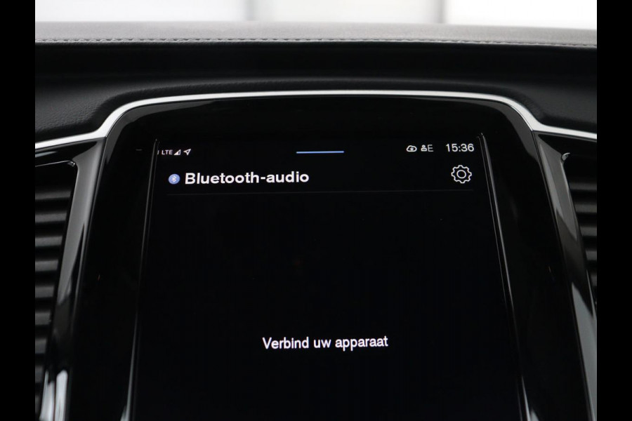 Volvo XC90 2.0 T8 Plug-in hybrid AWD Plus Bright t | SOH 99,4 | Trekhaak | 360 camera | 7Pers. | Stoel & Stuurverwarming | Harman Kardon | Adaptive cruise | Pilot assist | DAB+ | Bluetooth | Carplay
