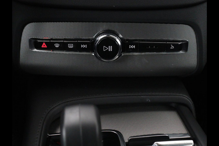 Volvo XC90 2.0 T8 Plug-in hybrid AWD Plus Bright t | SOH 99,4 | Trekhaak | 360 camera | 7Pers. | Stoel & Stuurverwarming | Harman Kardon | Adaptive cruise | Pilot assist | DAB+ | Bluetooth | Carplay