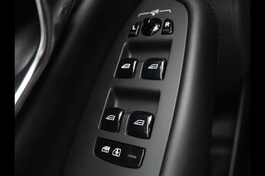 Volvo XC90 2.0 T8 Plug-in hybrid AWD Plus Bright t | SOH 99,4 | Trekhaak | 360 camera | 7Pers. | Stoel & Stuurverwarming | Harman Kardon | Adaptive cruise | Pilot assist | DAB+ | Bluetooth | Carplay