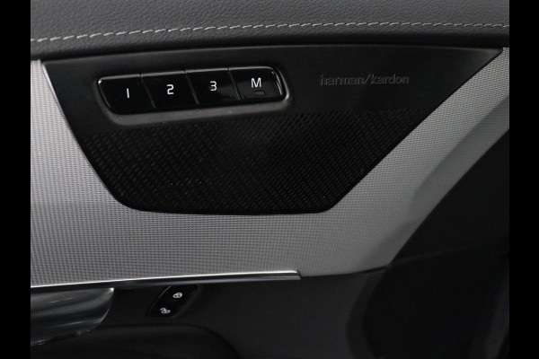 Volvo XC90 2.0 T8 Plug-in hybrid AWD Plus Bright t | SOH 99,4 | Trekhaak | 360 camera | 7Pers. | Stoel & Stuurverwarming | Harman Kardon | Adaptive cruise | Pilot assist | DAB+ | Bluetooth | Carplay