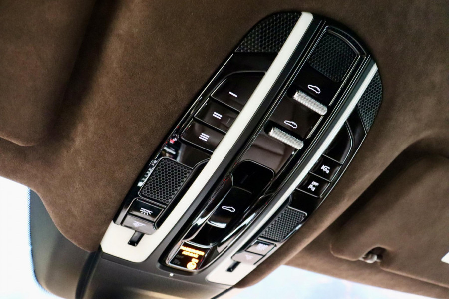 Porsche Panamera Sport Turismo 4.0 Turbo AKRA|PANO|MASSAGE|MATRIX|VOL