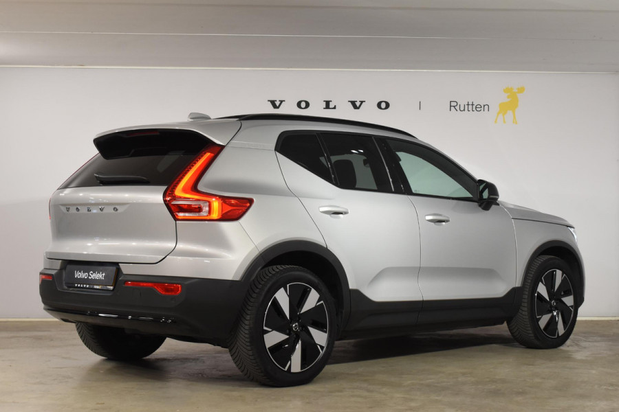 Volvo XC40 Single Motor Extended Range Ultimate 82 kWh / Adaptieve cruise control / Elektrische achterklep / Stoel - en stuurwielverwarming / Elektrisch verstelbare voorstoelen met geheugen / Extra getint glas / 360 Camera / Harman Kardon /