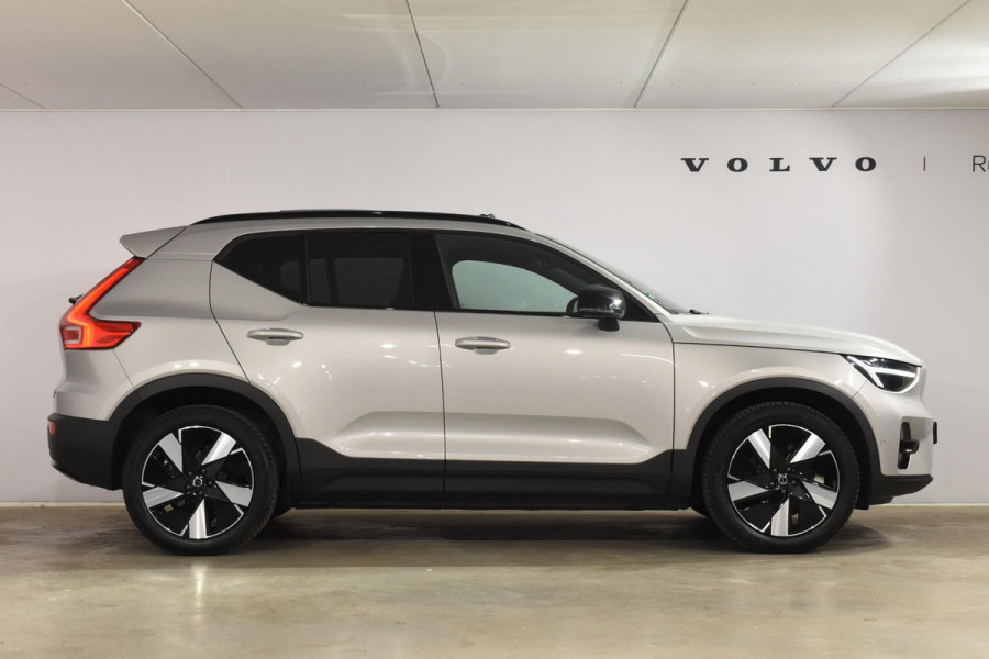 Volvo XC40 Single Motor Extended Range Ultimate 82 kWh / Adaptieve cruise control / Elektrische achterklep / Stoel - en stuurwielverwarming / Elektrisch verstelbare voorstoelen met geheugen / Extra getint glas / 360 Camera / Harman Kardon /