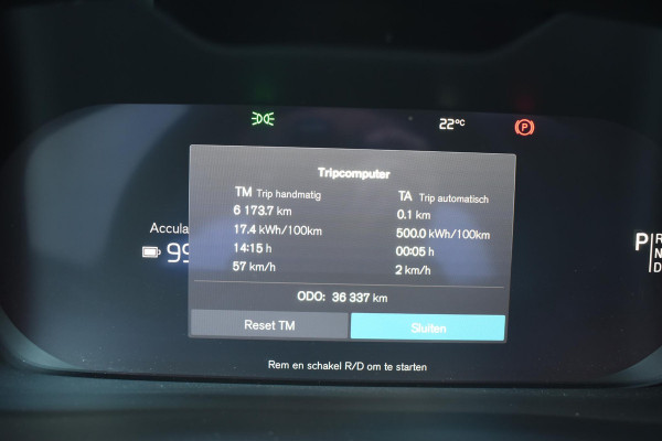 Volvo XC40 Single Motor Extended Range Ultimate 82 kWh / Adaptieve cruise control / Elektrische achterklep / Stoel - en stuurwielverwarming / Elektrisch verstelbare voorstoelen met geheugen / Extra getint glas / 360 Camera / Harman Kardon /