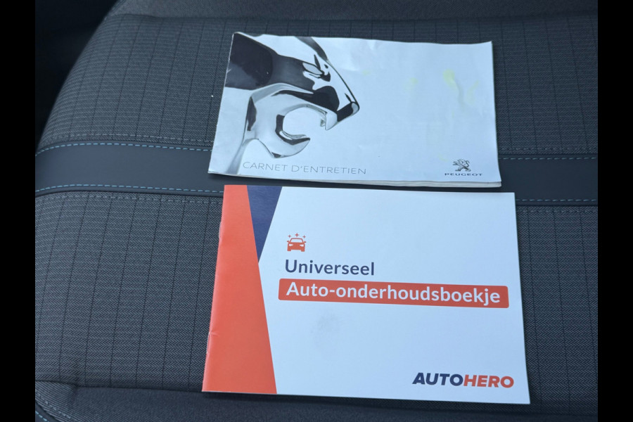 Peugeot 208 1.2 PureTech 101 pk AUTOMAAT Allure Pack, panoramadak, achteruitrijcamera, navigatie, adaptief cruise controle