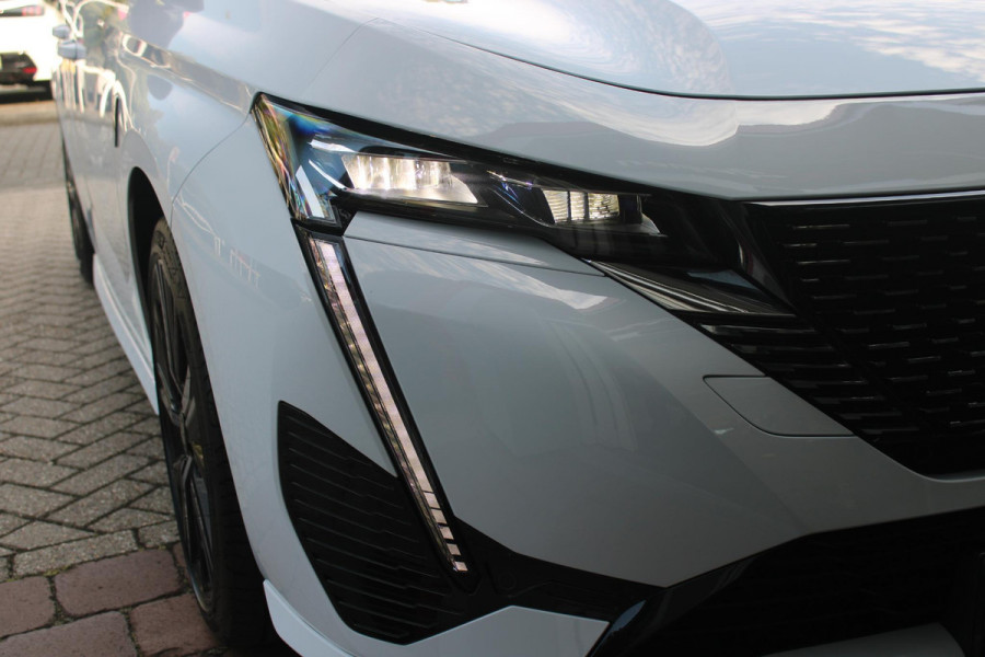Peugeot 308 SW 1.2 Hybrid 145PK GT AUTOMAAT | PANORAMA SCHUIF/KANTEL DAK | AFNEEMBARE TREKHAAK | NAVIGATIE | SENSATION PACK: FOCAL HIFI SYSTEM (PREMIUM HIFI SYSTEEM MET 10 SPEAKERS)/DRAADLOZE TELEFOONLADER | 360° VISION & DRIVE ASSIST PLUS PACK: ACHTERUITRIJCAMERA 360° VISIOPARK 3 (4 CAMERA'S)/PARKEERHULP VOOR EN ACHTER/ANTI DIEFSTAL ALARM/PEUGEOT i-COCKPIT MET CONFIGUREERBAAR 3D-INSTRUMENTENPANEEL/CLEAN CABIN | ALCANTARA EXECUTIVE PACK: BEKLEDING ALCANTARA/KUNSTLEDER INCL. ELEKTRISCH BEDIENBARE AGR STOEL EN MASSAGE OP BEIDE VOORSTOELEN | 18" LICHTMETALEN VELGEN "PORTLAND" | NAVIG
