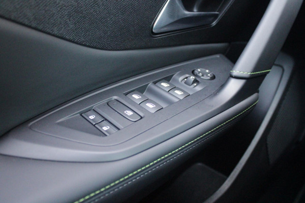 Peugeot 308 SW 1.2 Hybrid 145PK GT AUTOMAAT | PANORAMA SCHUIF/KANTEL DAK | AFNEEMBARE TREKHAAK | NAVIGATIE | SENSATION PACK: FOCAL HIFI SYSTEM (PREMIUM HIFI SYSTEEM MET 10 SPEAKERS)/DRAADLOZE TELEFOONLADER | 360° VISION & DRIVE ASSIST PLUS PACK: ACHTERUITRIJCAMERA 360° VISIOPARK 3 (4 CAMERA'S)/PARKEERHULP VOOR EN ACHTER/ANTI DIEFSTAL ALARM/PEUGEOT i-COCKPIT MET CONFIGUREERBAAR 3D-INSTRUMENTENPANEEL/CLEAN CABIN | ALCANTARA EXECUTIVE PACK: BEKLEDING ALCANTARA/KUNSTLEDER INCL. ELEKTRISCH BEDIENBARE AGR STOEL EN MASSAGE OP BEIDE VOORSTOELEN | 18" LICHTMETALEN VELGEN "PORTLAND" | NAVIG