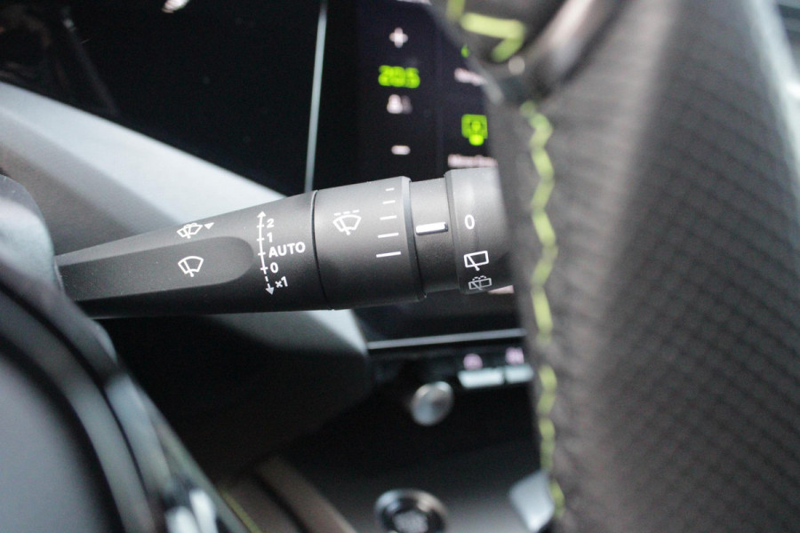 Peugeot 308 SW 1.2 Hybrid 145PK GT AUTOMAAT | PANORAMA SCHUIF/KANTEL DAK | AFNEEMBARE TREKHAAK | NAVIGATIE | SENSATION PACK: FOCAL HIFI SYSTEM (PREMIUM HIFI SYSTEEM MET 10 SPEAKERS)/DRAADLOZE TELEFOONLADER | 360° VISION & DRIVE ASSIST PLUS PACK: ACHTERUITRIJCAMERA 360° VISIOPARK 3 (4 CAMERA'S)/PARKEERHULP VOOR EN ACHTER/ANTI DIEFSTAL ALARM/PEUGEOT i-COCKPIT MET CONFIGUREERBAAR 3D-INSTRUMENTENPANEEL/CLEAN CABIN | ALCANTARA EXECUTIVE PACK: BEKLEDING ALCANTARA/KUNSTLEDER INCL. ELEKTRISCH BEDIENBARE AGR STOEL EN MASSAGE OP BEIDE VOORSTOELEN | 18" LICHTMETALEN VELGEN "PORTLAND" | NAVIG