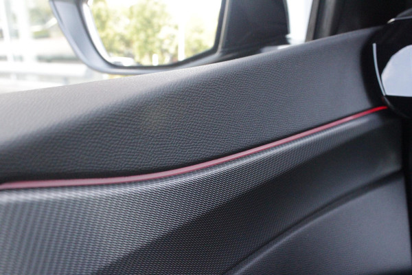 Peugeot 308 SW 1.2 Hybrid 145PK GT AUTOMAAT | PANORAMA SCHUIF/KANTEL DAK | AFNEEMBARE TREKHAAK | NAVIGATIE | SENSATION PACK: FOCAL HIFI SYSTEM (PREMIUM HIFI SYSTEEM MET 10 SPEAKERS)/DRAADLOZE TELEFOONLADER | 360° VISION & DRIVE ASSIST PLUS PACK: ACHTERUITRIJCAMERA 360° VISIOPARK 3 (4 CAMERA'S)/PARKEERHULP VOOR EN ACHTER/ANTI DIEFSTAL ALARM/PEUGEOT i-COCKPIT MET CONFIGUREERBAAR 3D-INSTRUMENTENPANEEL/CLEAN CABIN | ALCANTARA EXECUTIVE PACK: BEKLEDING ALCANTARA/KUNSTLEDER INCL. ELEKTRISCH BEDIENBARE AGR STOEL EN MASSAGE OP BEIDE VOORSTOELEN | 18" LICHTMETALEN VELGEN "PORTLAND" | NAVIG