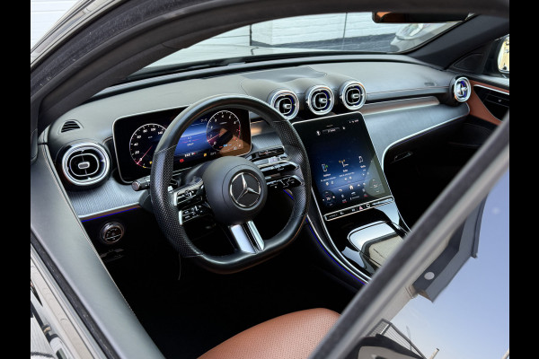 Mercedes-Benz C-Klasse 180 AMG Line | CarPlay | Camera | DAB+ | Bicolor | LED
