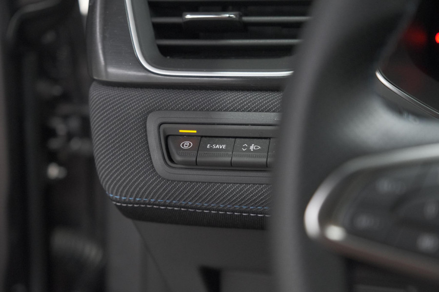 Renault Captur 1.8 E-Tech full hybrid 160 esprit Alpine | 360 Camera | Dodehoekdetectie | Adaptieve Cruise Control | Navigatie