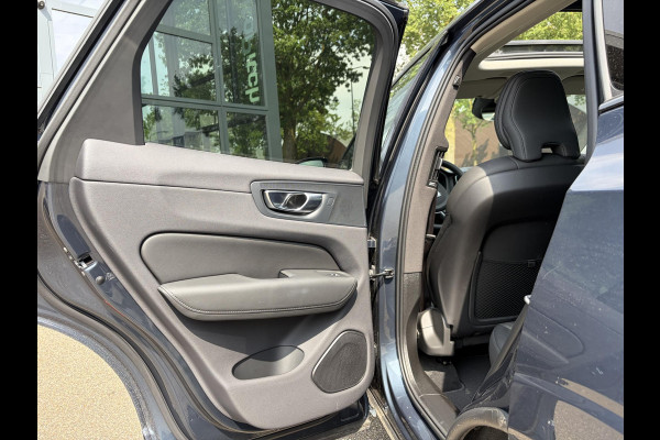 Volvo XC60 Plug-In Hybrid AWD T8 Plus Dark HEAD-UP DISPLAY | 360 CAMERA | PANORAMA DAK | HARMAN/KARDON SOUND | VOORSTOELEN MET GEHEUGEN | ADAPT. CRUISE CONTROL