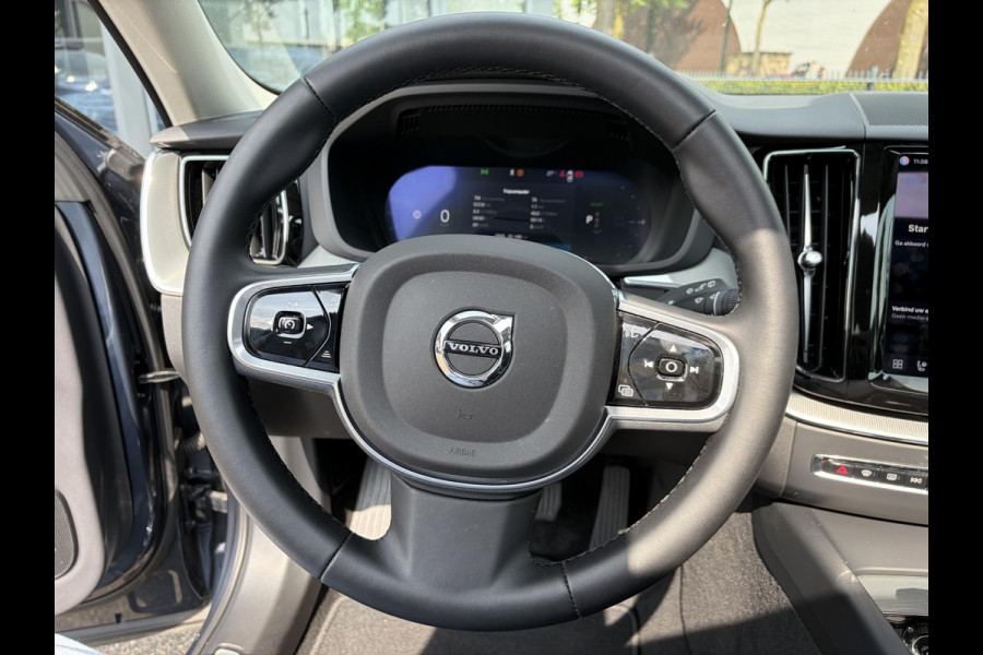 Volvo XC60 Plug-In Hybrid AWD T8 Plus Dark HEAD-UP DISPLAY | 360 CAMERA | PANORAMA DAK | HARMAN/KARDON SOUND | VOORSTOELEN MET GEHEUGEN | ADAPT. CRUISE CONTROL