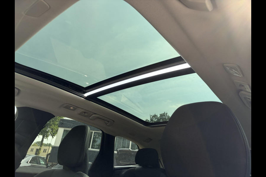 Volvo XC60 Plug-In Hybrid AWD T8 Plus Dark HEAD-UP DISPLAY | 360 CAMERA | PANORAMA DAK | HARMAN/KARDON SOUND | VOORSTOELEN MET GEHEUGEN | ADAPT. CRUISE CONTROL