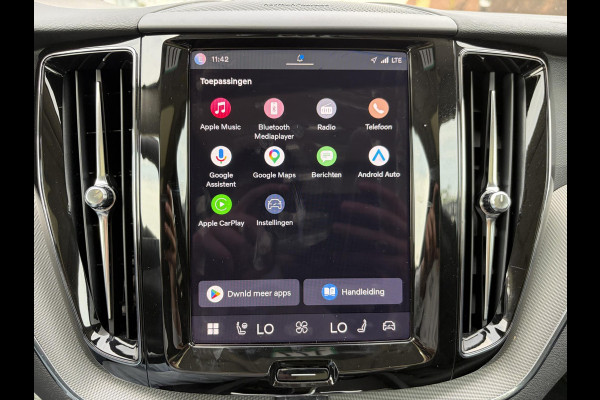 Volvo XC60 Plug-In Hybrid AWD T8 Plus Dark HEAD-UP DISPLAY | 360 CAMERA | PANORAMA DAK | HARMAN/KARDON SOUND | VOORSTOELEN MET GEHEUGEN | ADAPT. CRUISE CONTROL