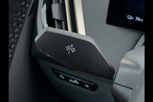 BMW iX xDrive40 327PK Executive SOH 99% Trekhaak 4-Zone Ecc Head-Up Display Camera Apple Carplay Stoelverwarming Elek.Stoelen+Stuur Elek.Achterklep Navi Ecc Bluetooth Led Lmv Pdc Live cockpit pro 2.500KG Trekgewicht Dealeronderhouden