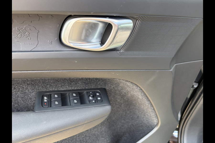 Volvo C40 Recharge Core 69 kWh SOH 100% | ACHTERUITRIJCAMERA | ADAPT. CRUISE CONTROL | PANORAMA DAK | 12 MND BOVAG GARANTIE
