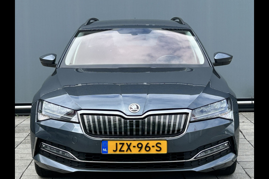 Škoda Superb Combi BWJ 12-2020 | 1.4TSI iV 218PK SPORT BUS. AUTOMAAT | CLIMA | STOELVERW | SPORTSTOELEN | PRIVACY GLASS | CARPLAY | NAVI | CAMERA A |