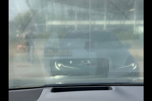 Toyota Corolla Touring Sports 1.8 Hybrid Executive Dealer Onderhouden