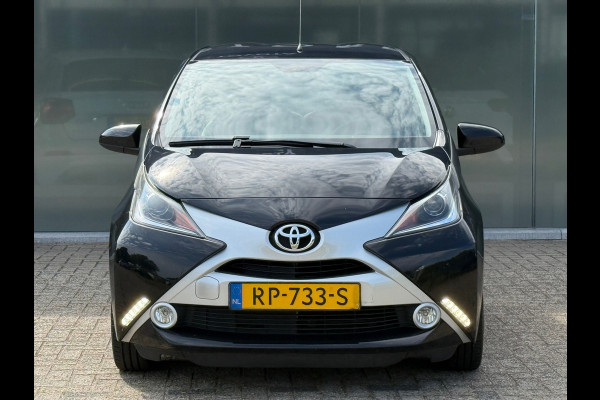 Toyota Aygo 1.0 VVT-i x-play Camera|Carplay|Dealer Onderhouden