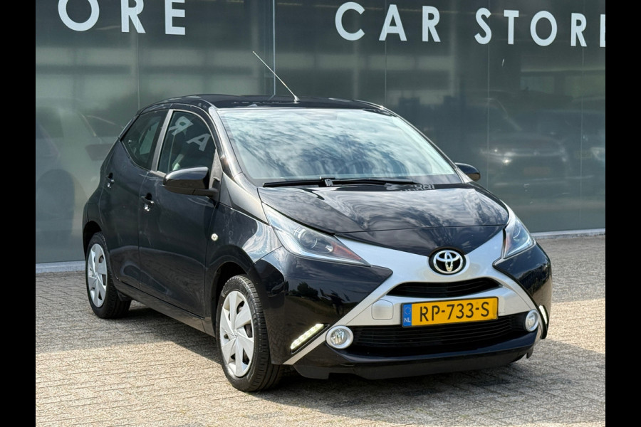 Toyota Aygo 1.0 VVT-i x-play Camera|Carplay|Dealer Onderhouden