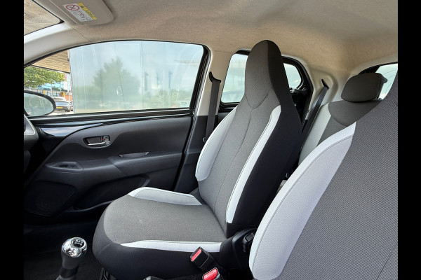 Toyota Aygo 1.0 VVT-i x-play Camera|Carplay|Dealer Onderhouden