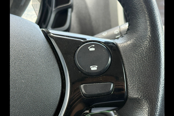 Toyota Aygo 1.0 VVT-i x-play Camera|Carplay|Dealer Onderhouden