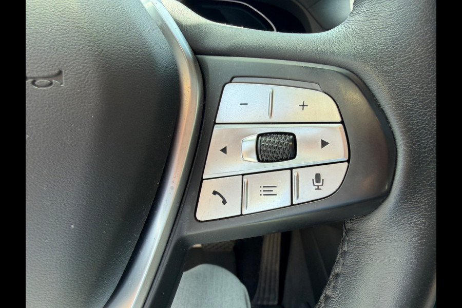 BMW iX3 High Executive 80 kWh | Panoramadak | Harman Kardon | Head-Up Display | Adaptive Cruise Control | Stoelverwarming | Dodehoekdetectie | Keyless | Trekhaak | Adaptief Onderstel | 360 Camera | Ambiance Verlichting |
