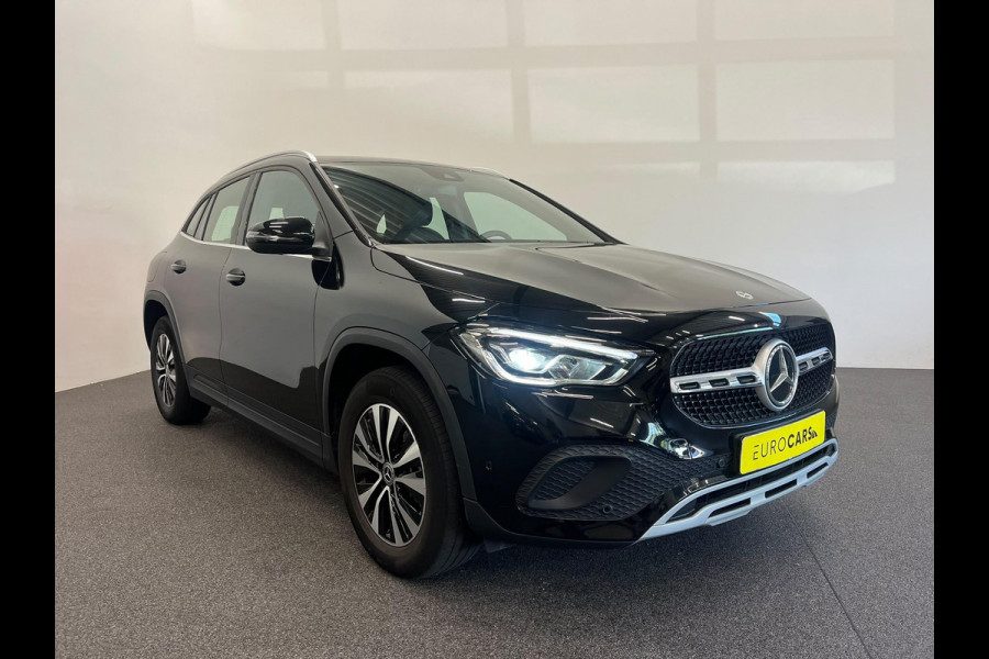 Mercedes-Benz GLA 250 e Business Solution Navigatie Camera Parkeerhulp Cruise Control Full Led Climate Control Stoelverwarming Virtual Cockpit Half leder Lichtmetalen velgen